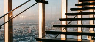 De rol van stalen trappen in industriële architectuur