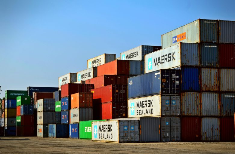 Waarom een container huren handig is bij een verbouwing